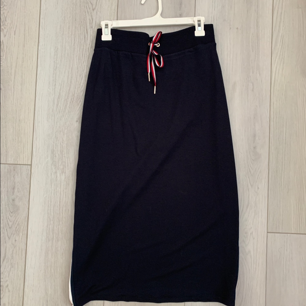 NWT Tommy Hilfiger sporty midi skirt